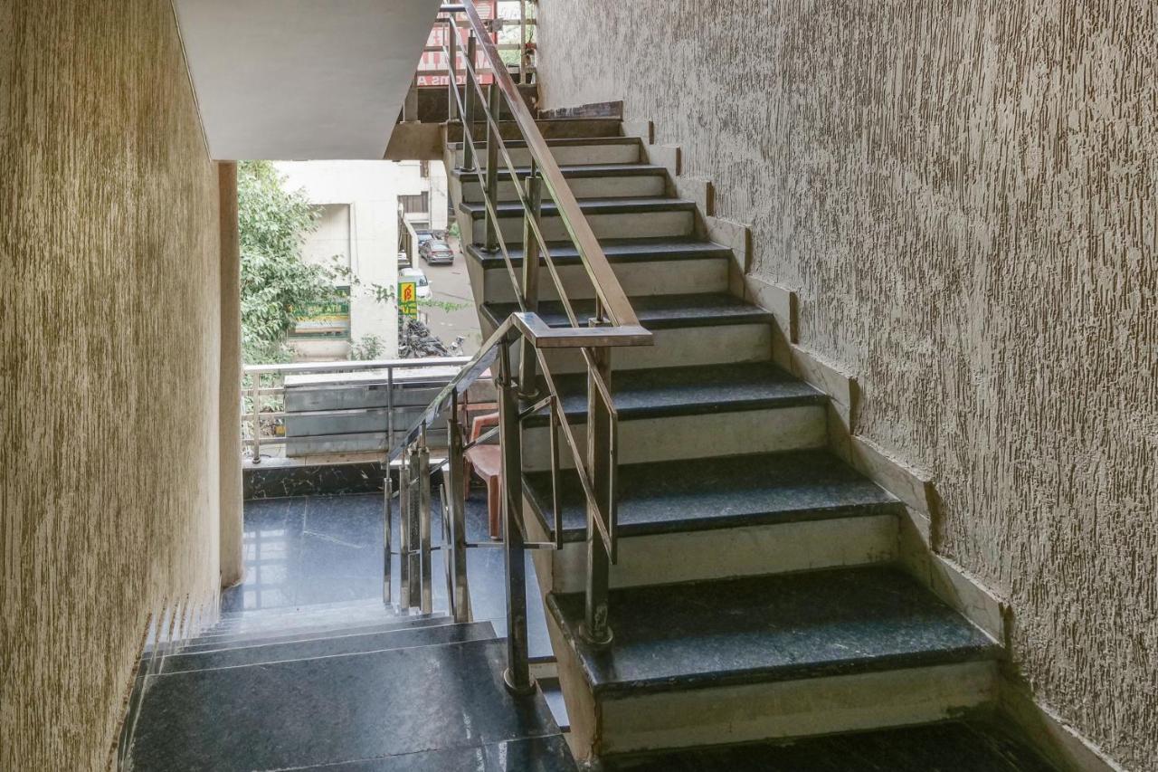 Oyo Flagship 81486 Hotel Mahalaxmi Guesthouse ニューデリー エクステリア 写真