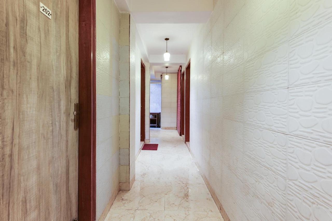 Oyo Flagship 81486 Hotel Mahalaxmi Guesthouse ニューデリー エクステリア 写真